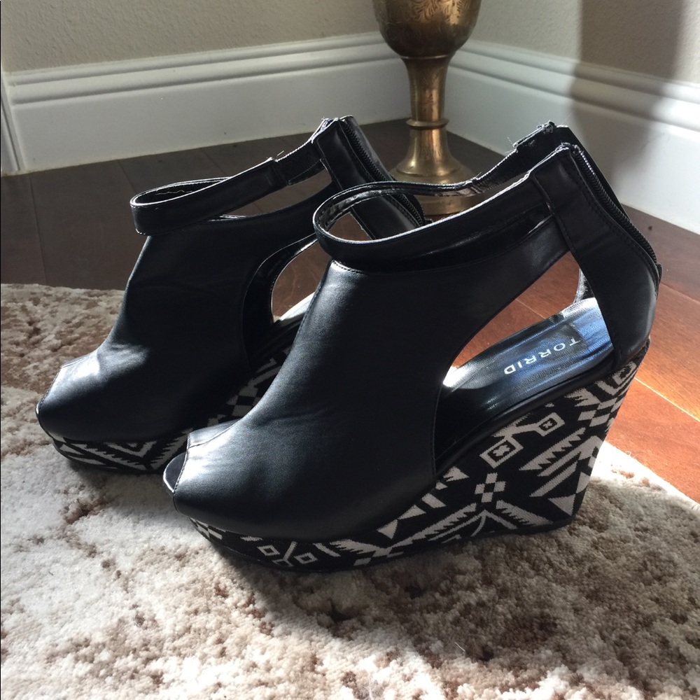 Torrid Wedges - Black, Size 10